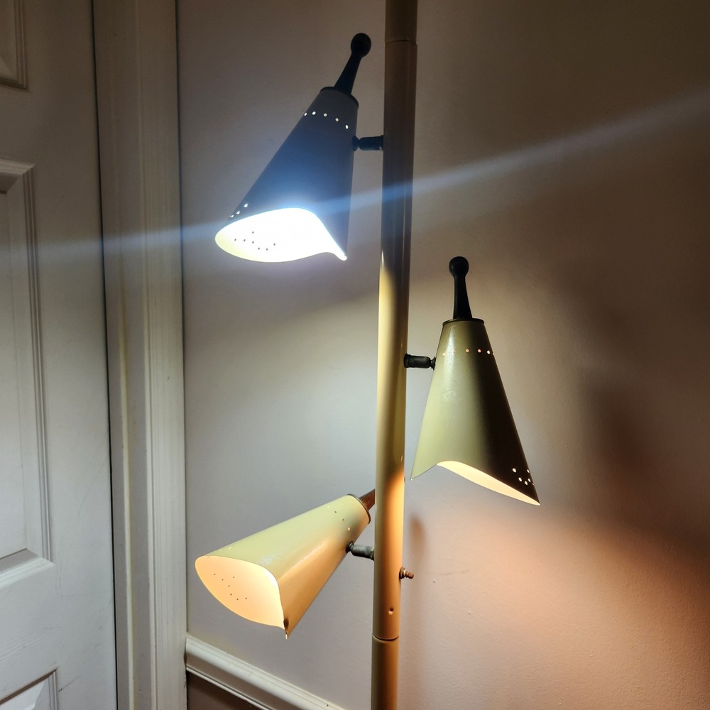 Vintage Mid Century Modern 3 Light Cone Shade Floor Lamp Atomic Retro MCM - Picture 9 of 14